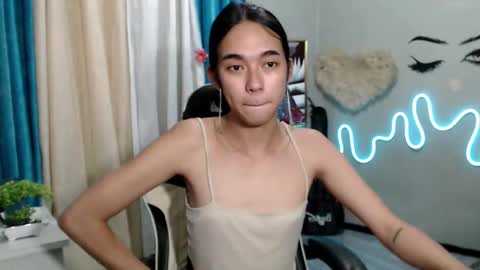 Mia online show from 03/03/25, 09:44