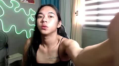 Mia online show from 09/30/25, 07:57