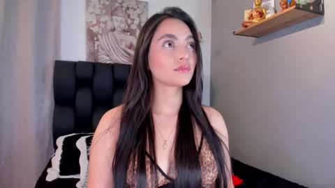 Snapshot of miavelvet1 chatting on 10/03/25, 02:41 miavelvet1 online show from 10/03/25, 02:41
