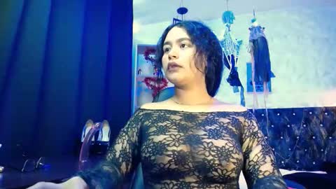 mia online show from 10/31/25, 03:13