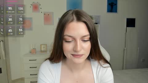 Mia online show from 10/19/25, 05:08