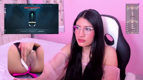 Snapshot of miavoss_ chatting on 01/06/25, 05:08 mia online show from 01/06/25, 05:08