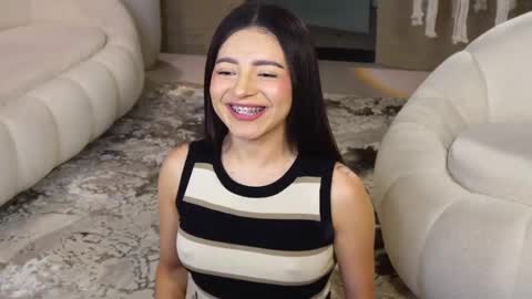 Snapshot of miawithe chatting on 03/04/25, 01:34 mia online show from 03/04/25, 01:34