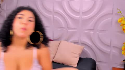 Snapshot of miawoderfull chatting on 01/06/25, 03:31 Mia online show from 01/06/25, 03:31