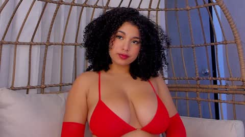 Snapshot of miawoderfull chatting on 01/18/25, 06:34 Mia online show from 01/18/25, 06:34