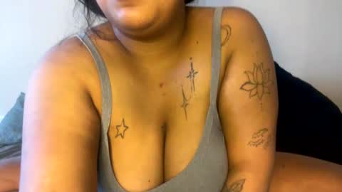 Princessmya online show from 10/31/25, 06:42