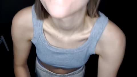 Snapshot of micasulejmanovski chatting on 11/20/25, 03:34 Luna online show from 11/20/25, 03:34