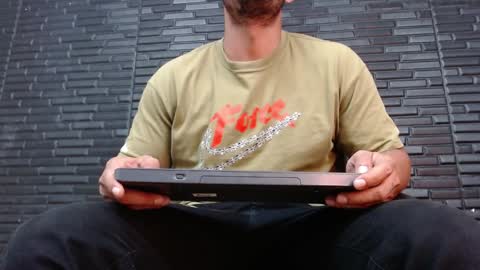 Snapshot of michael_daviss1 chatting on 01/18/25, 04:53 Michael Daviss online show from 01/18/25, 04:53
