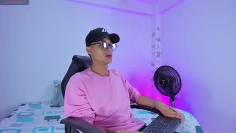 Snapshot of michael_jordan_xxx chatting on 10/21/25, 10:10 JORDAN online show from 10/21/25, 10:10