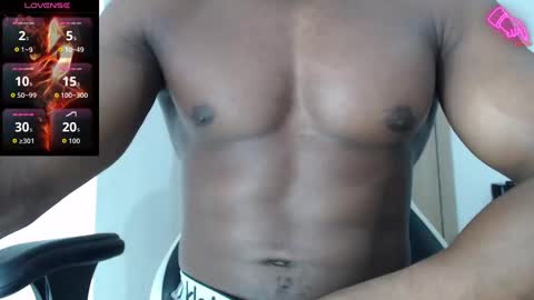 michael_thomsom online show from 11/18/25, 01:04