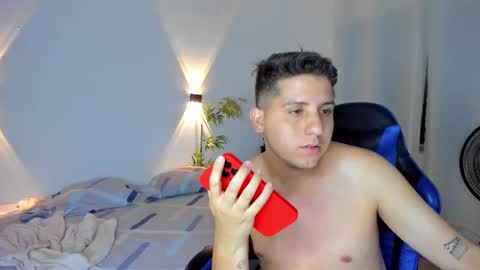 Snapshot of michaell_s chatting on 10/26/25, 02:06 michaell_s online show from 10/26/25, 02:06