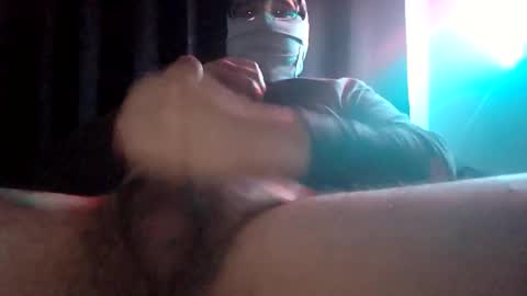 Snapshot of michealg23 chatting on 11/16/25, 06:19 michealg23 online show from 11/16/25, 06:19