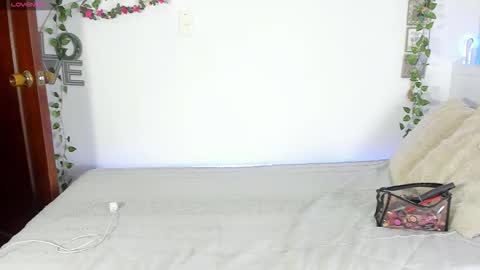 Michell online show from 10/30/25, 10:54