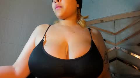 michell_rs online show from 10/18/25, 07:20