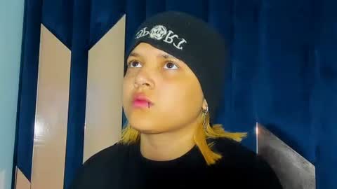 michell_rs online show from 11/13/25, 03:16