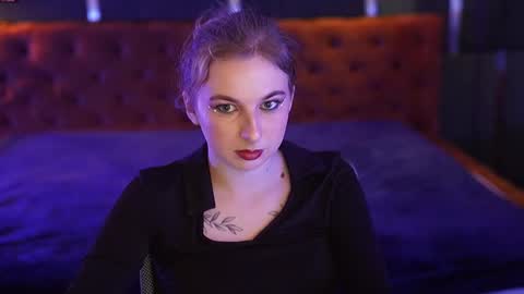 Snapshot of michelleinlove4u chatting on 02/22/25, 12:19 Michelle online show from 02/22/25, 12:19