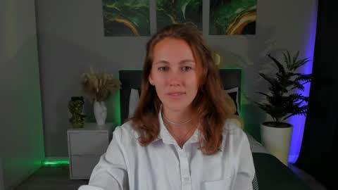 Snapshot of michelleortis chatting on 12/04/24, 02:15 MichelleOrtis online show from 12/04/24, 02:15