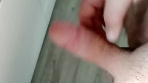 Snapshot of miciak18 chatting on 12/10/24, 09:33 miciak18 online show from 12/10/24, 09:33