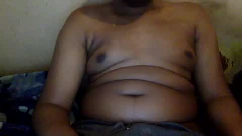Snapshot of mickkzzx chatting on 01/19/25, 03:32 mickkzzx online show from 01/19/25, 03:32