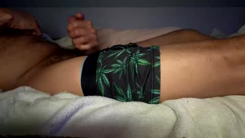 MidAtlanticMan1 online show from 11/12/25, 03:40