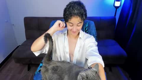Snapshot of midnight07_ chatting on 03/11/25, 11:12 Blue online show from 03/11/25, 11:12