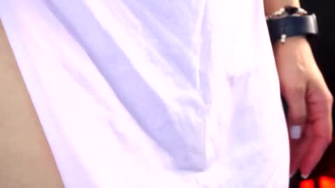 Snapshot of midnight_seduction chatting on 03/11/25, 08:09 Alice online show from 03/11/25, 08:09