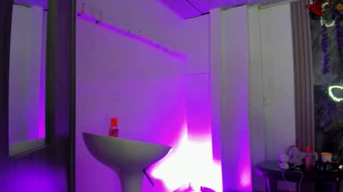 Snapshot of midory_ chatting on 10/09/25, 02:53 midory_ online show from 10/09/25, 02:53