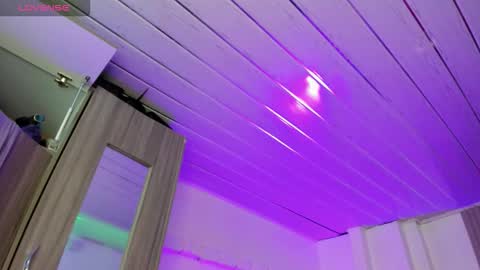 Snapshot of midory_ chatting on 10/09/25, 10:30 midory_ online show from 10/09/25, 10:30