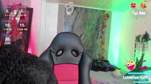 Snapshot of midory_ chatting on 10/15/25, 09:31 midory_ online show from 10/15/25, 09:31