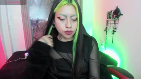 Snapshot of midory_ chatting on 10/17/25, 03:20 midory_ online show from 10/17/25, 03:20