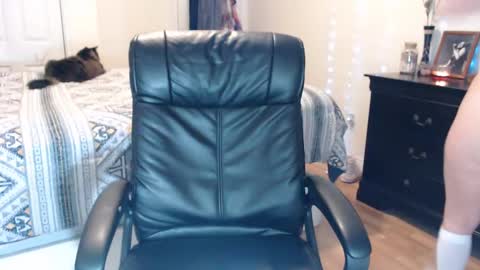 Snapshot of midsummernightsdream chatting on 03/04/25, 02:17 MidsummerNightsDream online show from 03/04/25, 02:17