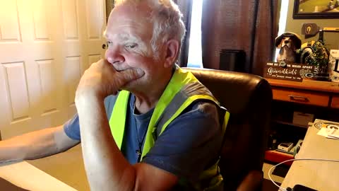 midwestdad09 online show from 10/08/25, 02:04