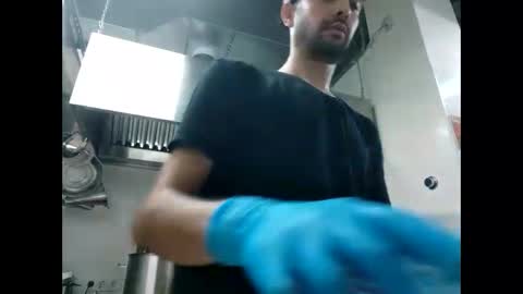 Snapshot of migel76604 chatting on 09/20/25, 02:07 migel76604 online show from 09/20/25, 02:07