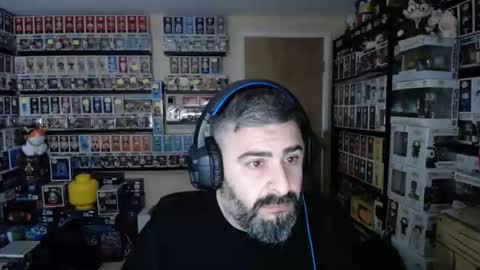 Snapshot of mightbestoned chatting on 11/10/25, 04:11 MightBeStoned online show from 11/10/25, 04:11