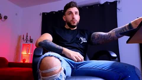 MightyAaron online show from 10/16/25, 03:51