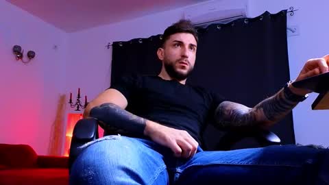 MightyAaron online show from 11/13/25, 05:28