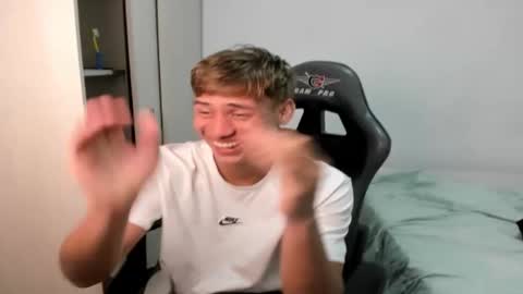 Miguel Hernandez online show from 10/09/25, 07:34