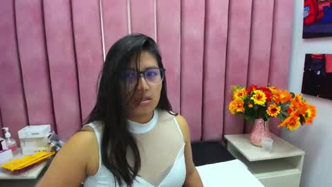 Snapshot of miha_smith chatting on 11/02/25, 03:20 Miha online show from 11/02/25, 03:20