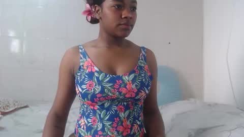 mihriamah online show from 11/20/25, 02:06