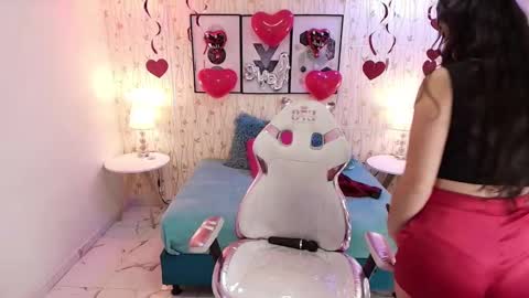 Snapshot of miia_bela chatting on 02/15/25, 06:12 Miia online show from 02/15/25, 06:12
