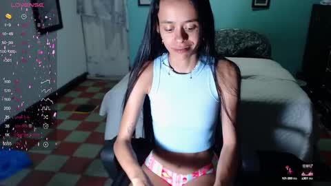 Snapshot of miia_jensen chatting on 12/13/24, 04:33 MIA online show from 12/13/24, 04:33