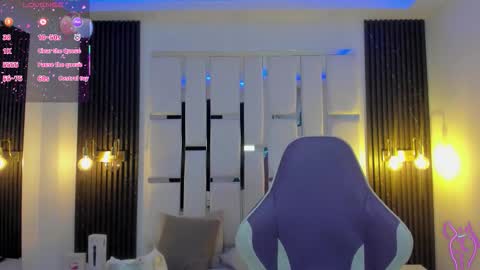 Miia Schwarz  online show from 11/21/25, 11:53