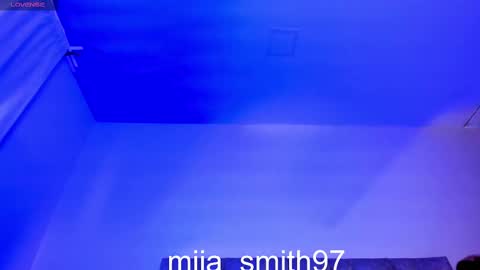 Snapshot of miia_smith97 chatting on 09/12/25, 09:48 mia online show from 09/12/25, 09:48