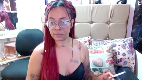 miia online show from 01/04/25, 05:16