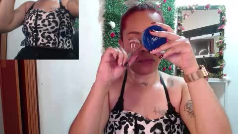 miia online show from 09/09/25, 12:05