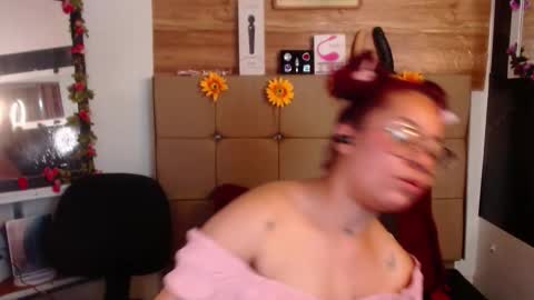 miia online show from 11/19/25, 06:52