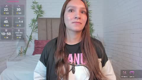 Snapshot of miia_taylors chatting on 01/13/25, 12:35 Miia 3 online show from 01/13/25, 12:35
