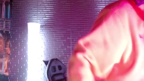 Snapshot of miia_zarate chatting on 12/09/24, 09:16 Ma - online show from 12/09/24, 09:16