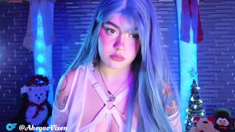 Snapshot of miia_zarate chatting on 12/28/24, 12:26 Ma - online show from 12/28/24, 12:26