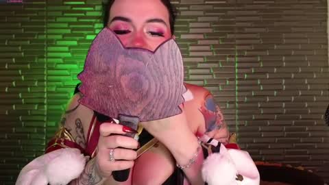 Snapshot of miia_zarate chatting on 01/11/25, 04:06 Ma - online show from 01/11/25, 04:06
